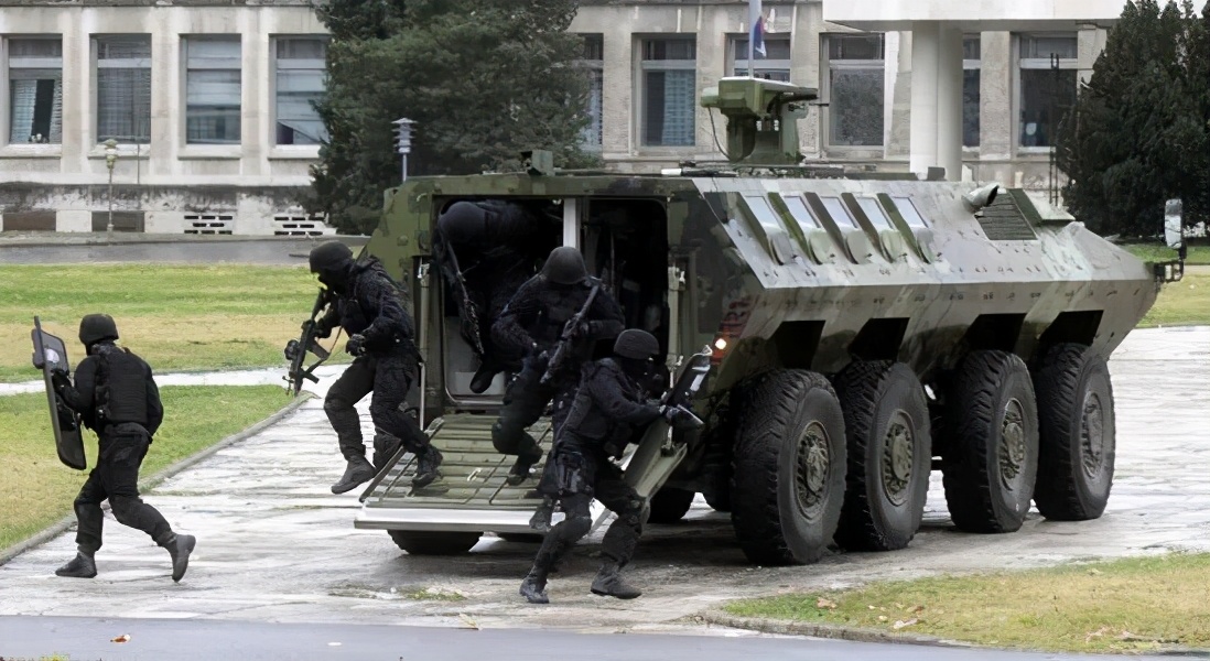 一位轉(zhuǎn)業(yè)后的特種兵，辦農(nóng)場種瓜菜，靠1個優(yōu)點，年賺200萬